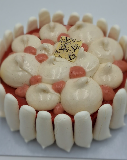 Entremet glacé Façon vacherin vanille framboise 6/8 personnes