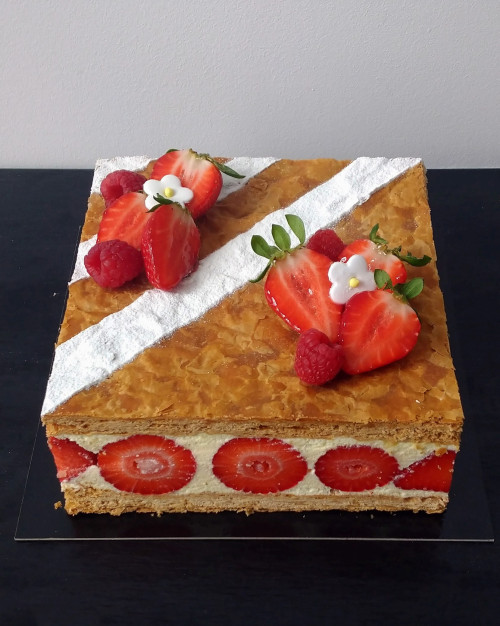Millefeuille fraise 16 pers