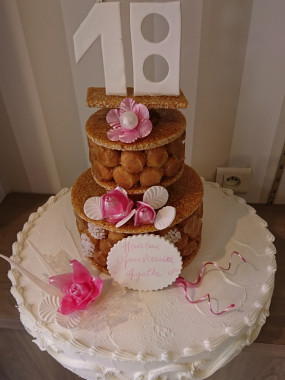Croquembouche anniversaire 4 choux par pers  n°9