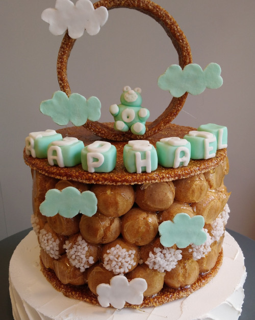 Croquembouche baptême nuage oursons